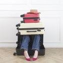 Zestaw trzech walizek Multikolor Zestaw trzech walizek Multikolor