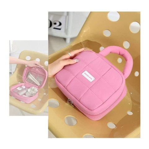 Kosmetyczka damska pikowana kuferek z rączką 21 x 17 x 8cm KS139R Kosmetyczka damska pikowana kuferek z rączką 21 x 17 x 8cm KS139R