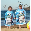 RĘCZNIK PLAŻOWY Peleryna dziecięca SHARK AREA 60 x 60cm PEL02WZ3 RĘCZNIK PLAŻOWY Peleryna dziecięca SHARK AREA 60 x 60cm PEL02WZ3